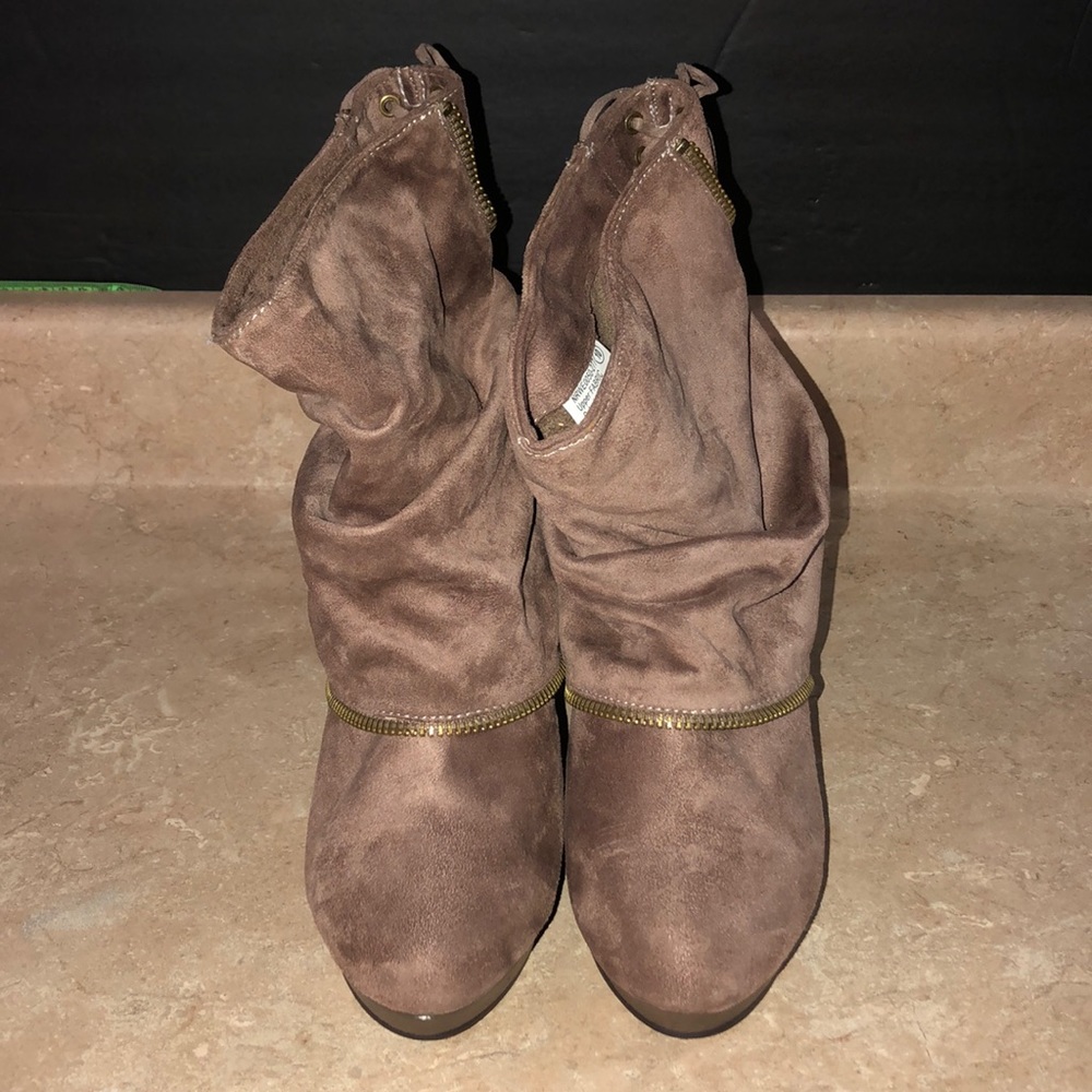 Hot Rated Womens Boots sz: 10 Brown - Wedge